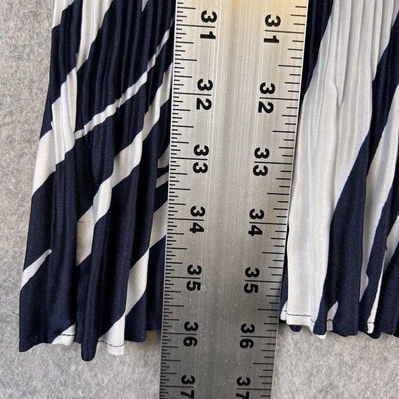 Banana Republic Dress Women's Medium Navy Zebra Print Shift V-Neck Pleated NWT - Picture 3 of 10